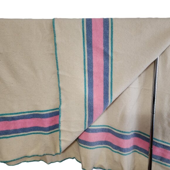 Vintage RARE Condon's 100% Pure Wool Blankets, Prince Edward Island - Picture 7 of 11